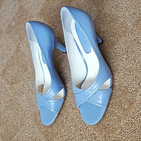 Gianni Bini Heels Womens 7.5 Blue Leather Slip On Peep Toe - Picture 8 of 8